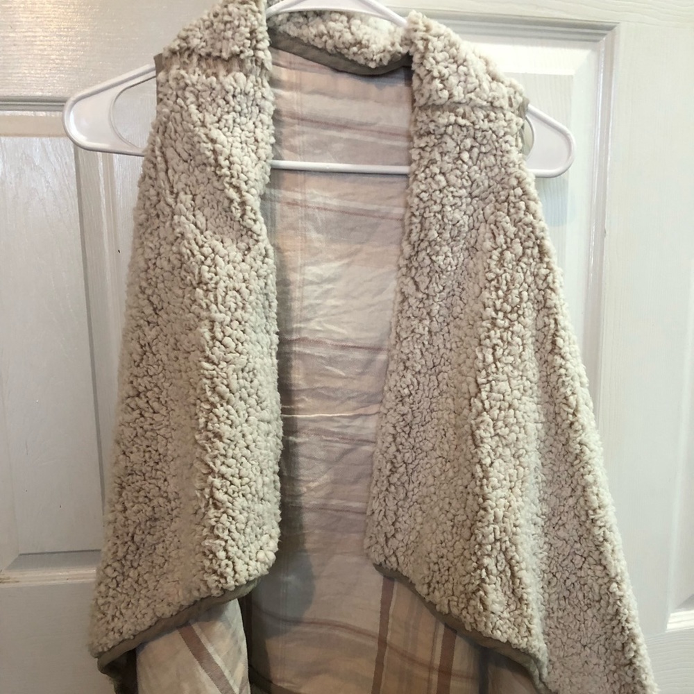 Women’s Sherpa Vest